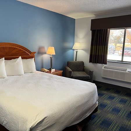 South Ridge Inn North Ridgeville Екстериор снимка