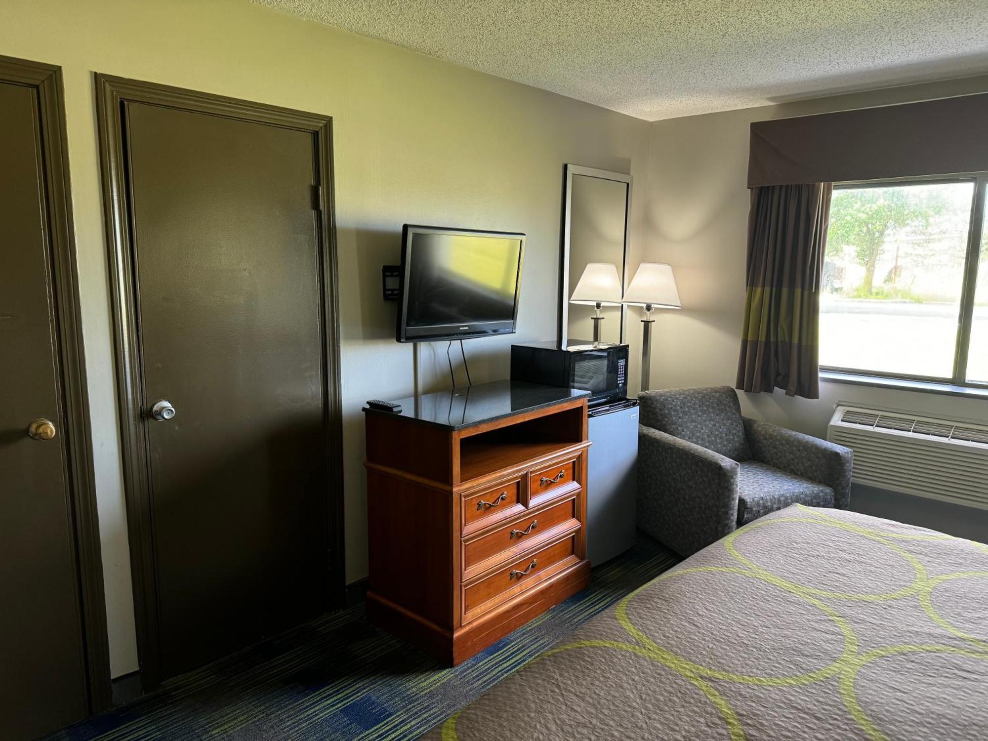 South Ridge Inn North Ridgeville Екстериор снимка